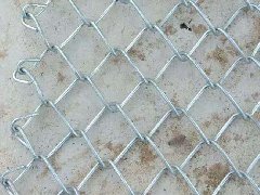 二.防護網(wǎng)系列：沖孔網(wǎng)